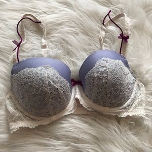 • Victoria's Secret dream angels lined Demi bra •